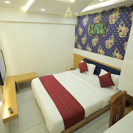 Hotel Rk Fortune Ahmadabad Zewnętrze zdjęcie