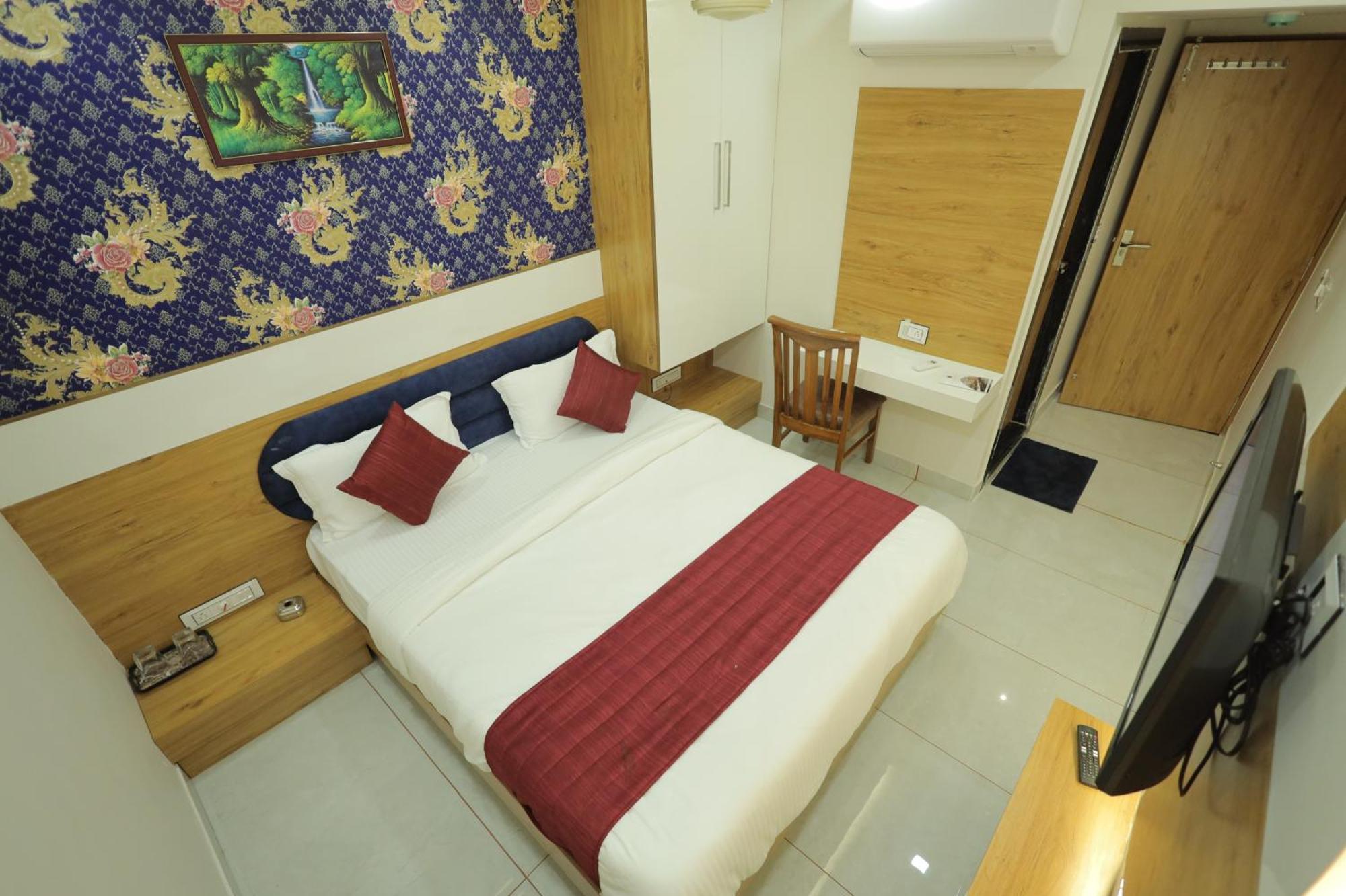 Hotel Rk Fortune Ahmadabad Zewnętrze zdjęcie