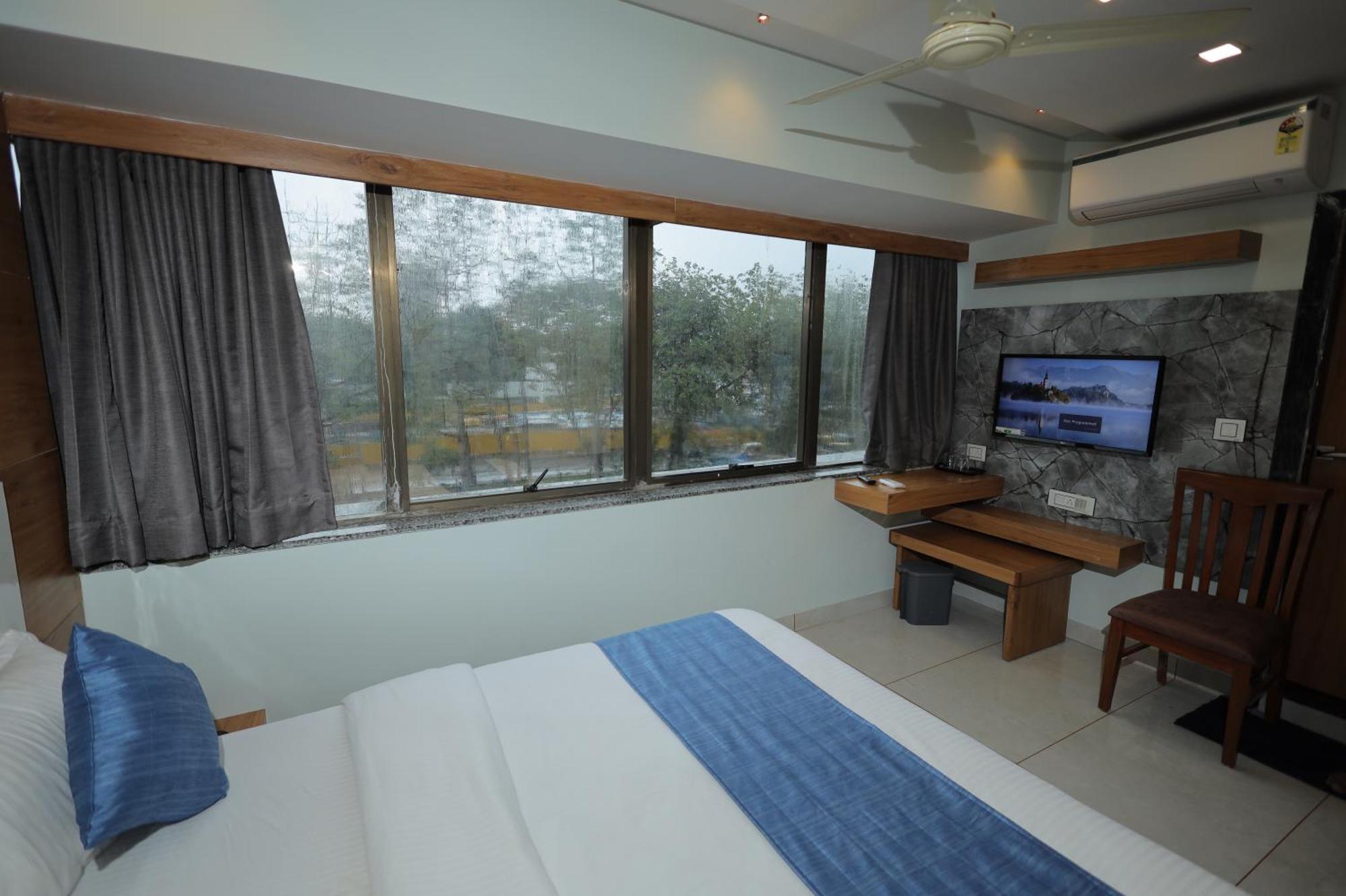 Hotel Rk Fortune Ahmadabad Zewnętrze zdjęcie